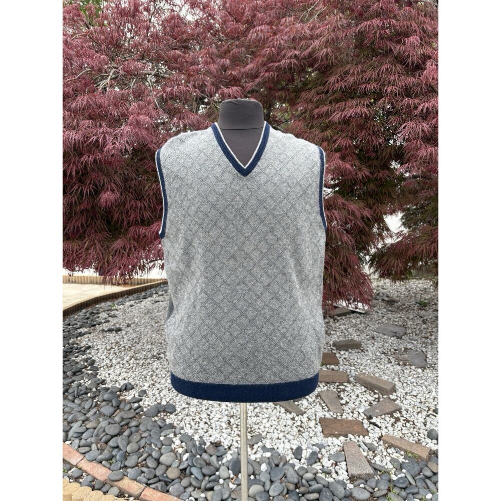 Mila Schön Men’s Cashmere Vest V-Neck Grays Navy Geometric Pattern Size IT 52/L